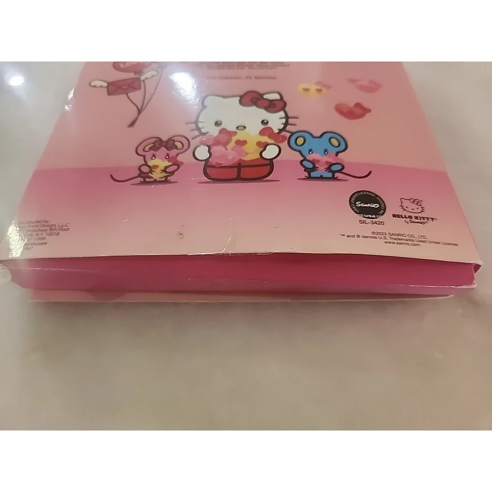 NEW / Opened Box Sanrio : Hello Kitty Valentine's Day Crew Socks (3 Pairs)
